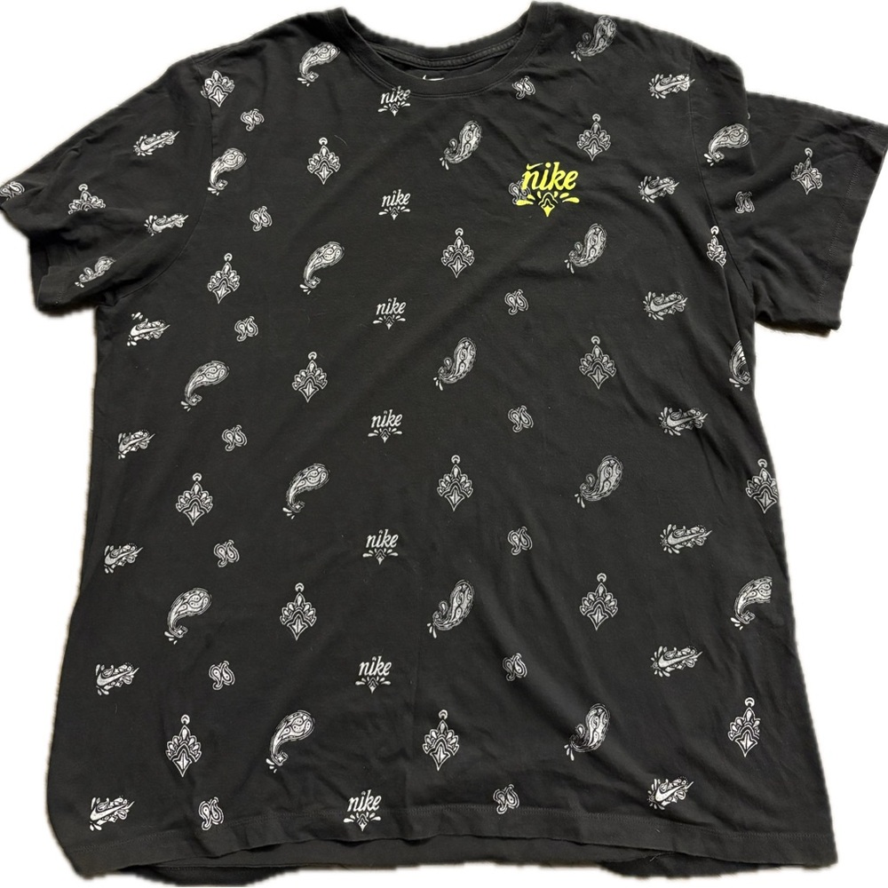 Nike Black Tee Bandanna Paisley Pattern